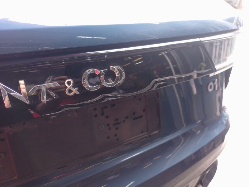 Recambio de porton trasero para lynk & co 01 phev referencia OEM IAM   