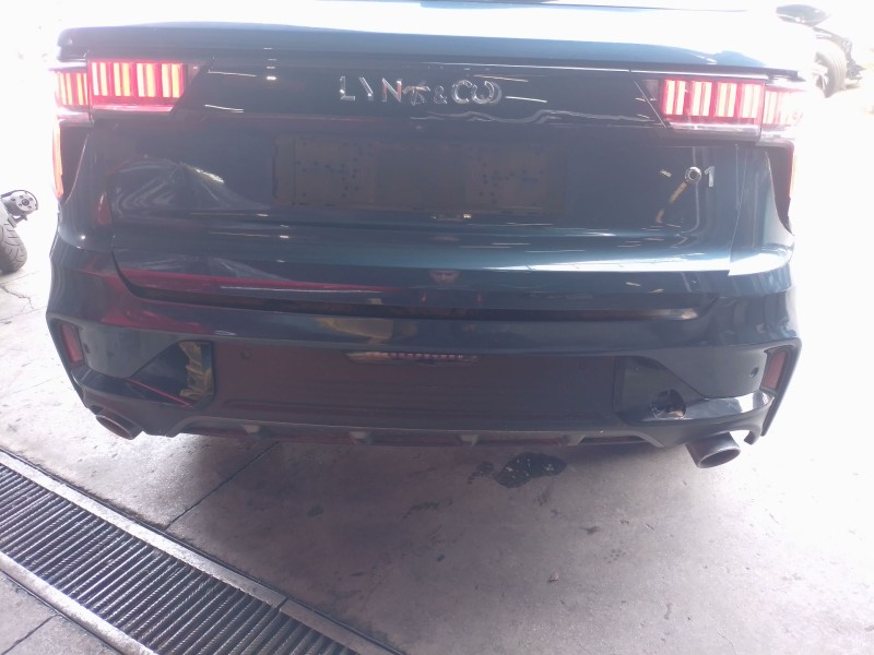 Recambio de paragolpes trasero para lynk & co 01 phev referencia OEM IAM   