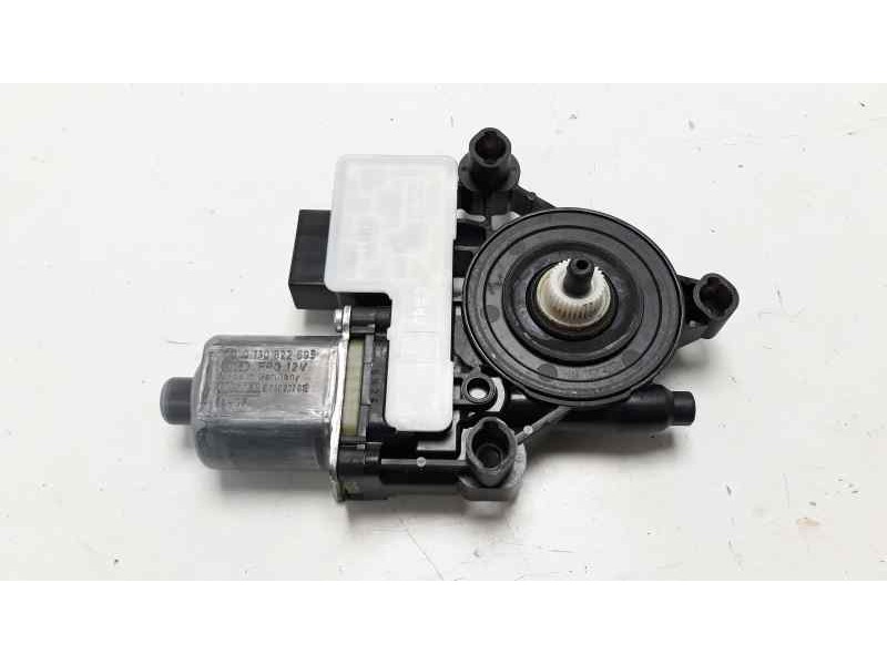 Recambio de motor elevalunas trasero izquierdo para audi a3 sedán(8vs) attraction referencia OEM IAM 5Q0959811DAU1 0130822695 