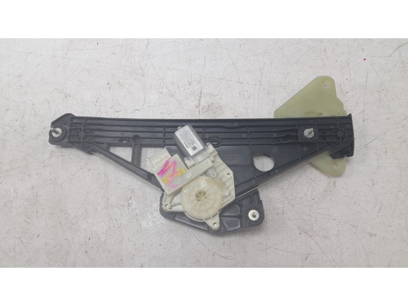 Recambio de elevalunas trasero izquierdo para renault austral techno referencia OEM IAM 827219276R  