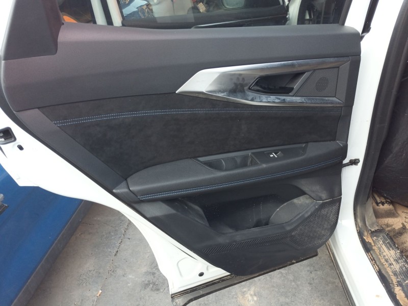 Recambio de elevalunas trasero izquierdo para renault austral techno referencia OEM IAM 827219276R  