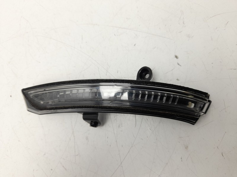 Recambio de piloto retrovisor izquierdo para renault arkana i (lcm_, ldn_) 1.3 tce 140 (ldn0) referencia OEM IAM 963044417R  