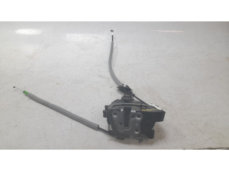 Recambio de cerradura puerta trasera izquierda para renault austral techno referencia OEM IAM 825038581R  