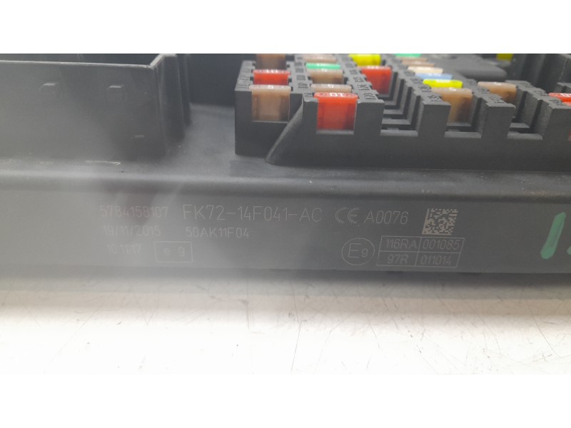 Recambio de caja reles / fusibles para land rover discovery sport (l550) 2.0 d 4x4 referencia OEM IAM FK7214F041AC  