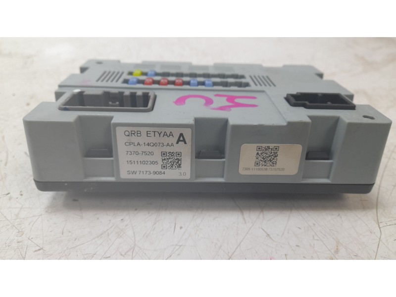 Recambio de caja reles / fusibles para land rover discovery sport (l550) 2.0 d 4x4 referencia OEM IAM CPLA14Q073  