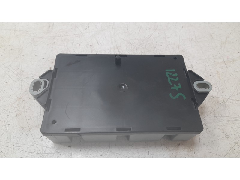 Recambio de caja reles / fusibles para land rover discovery sport (l550) 2.0 d 4x4 referencia OEM IAM CPLA14Q073  