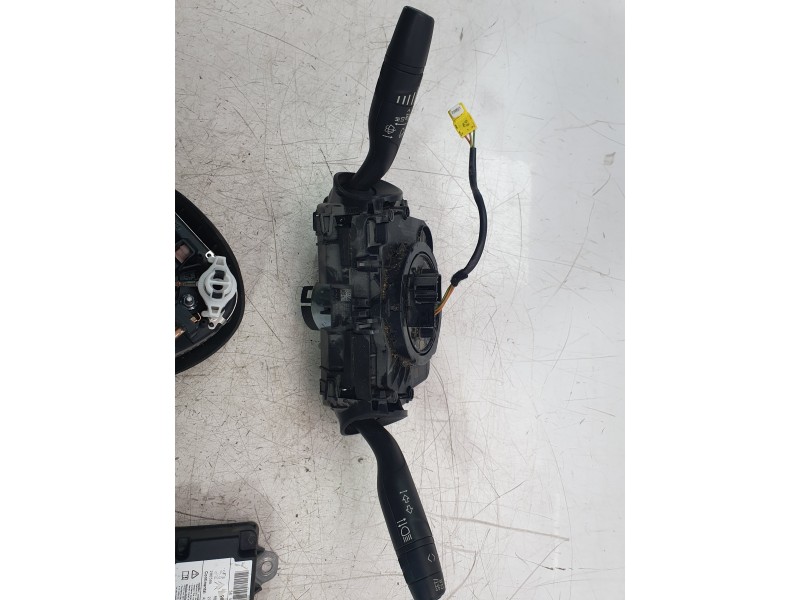 Recambio de kit airbag para opel combo furgoneta/monovolumen (k9) 1.5 d referencia OEM IAM 16841899ZD  