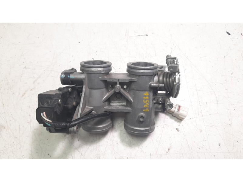 Recambio de cuerpo de inyeccion para kawasaki z 300 referencia OEM IAM 161630845  