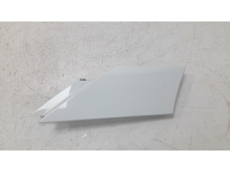 Recambio de moldura para land rover discovery sport (l550) 2.0 d 4x4 referencia OEM IAM FK7216D281AA  