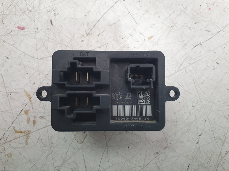 Recambio de resistencia calefaccion para opel combo furgoneta/monovolumen (k9) 1.5 d referencia OEM IAM 1094047446134  
