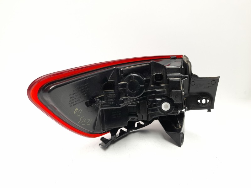 Recambio de piloto trasero derecho para ford kuga iii referencia OEM IAM PV4B13404AE  