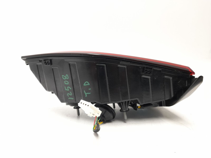 Recambio de piloto trasero derecho interior para mg zs suv (azs1) 1.5 vti referencia OEM IAM 10571684  MG6044153