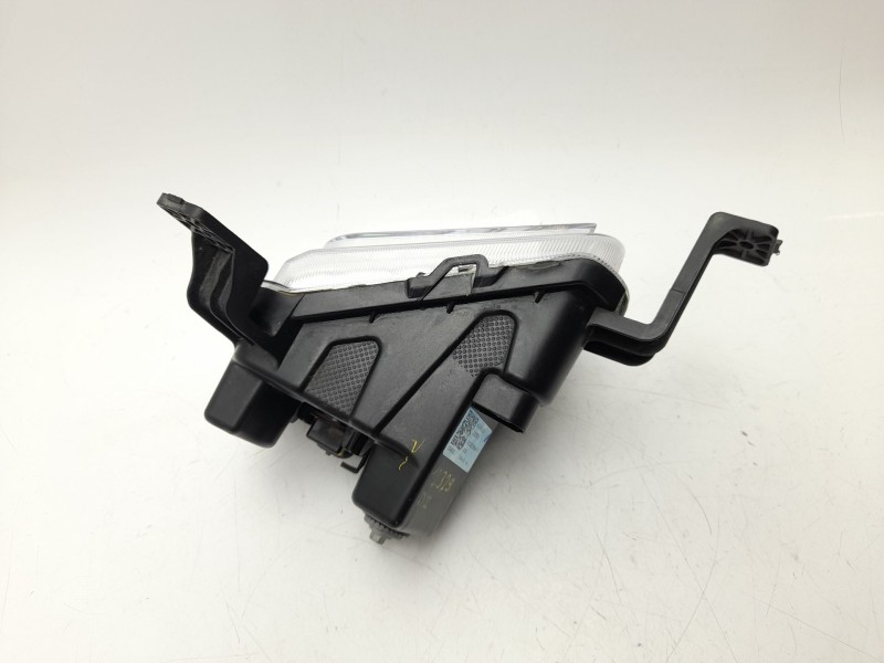 Recambio de faro antiniebla izquierdo para mg zs suv (azs1) 1.5 vti referencia OEM IAM 10548003  
