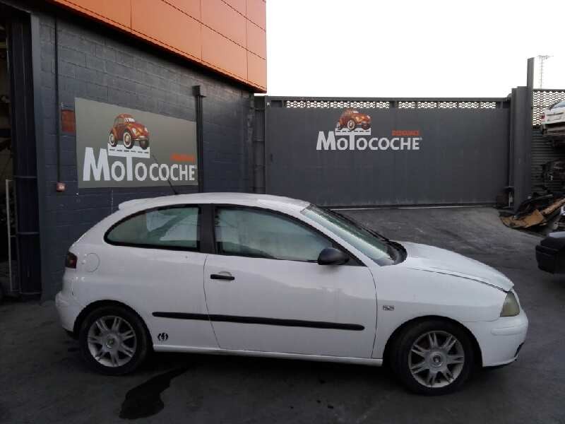 seat ibiza (6l1) del año 2003