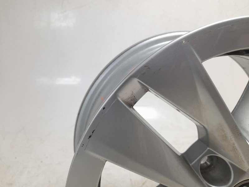 Recambio de llanta para skoda fabia iv (pj3) 1.0 mpi referencia OEM IAM 6VA601025J  