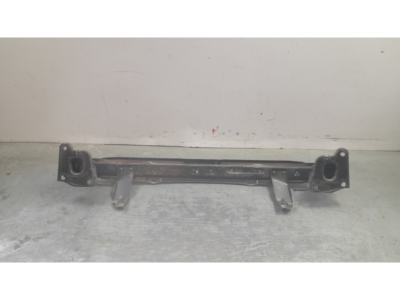 Recambio de refuerzo paragolpes trasero para land rover discovery sport (l550) 2.0 d 4x4 referencia OEM IAM LR137638  