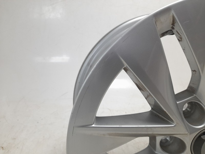 Recambio de llanta para skoda fabia iv (pj3) 1.0 mpi referencia OEM IAM 6VA601025J  