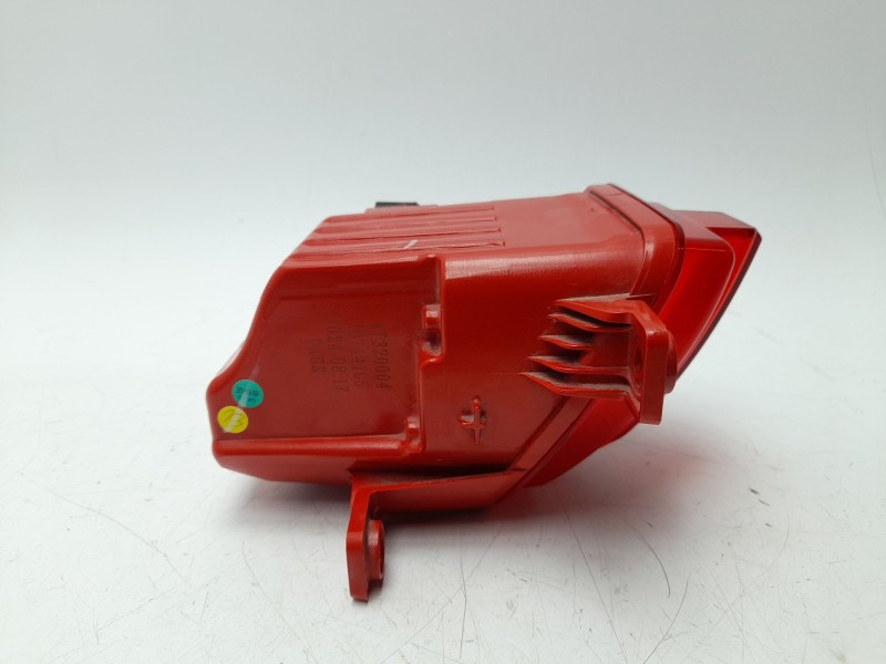 Recambio de piloto trasero central para mg zs 1.5 hybrid+ referencia OEM IAM 10677393  