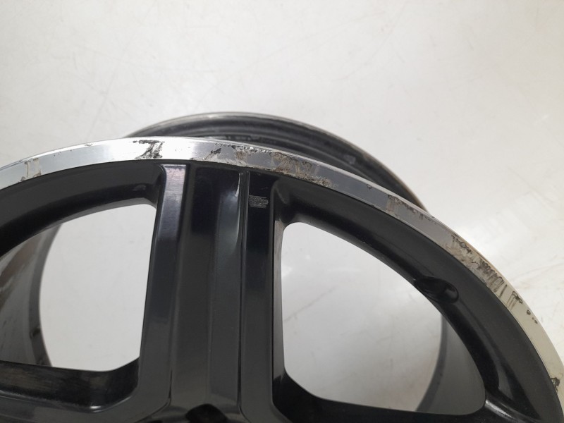 Recambio de llanta para mercedes-benz clase gla (x156) gla 200 cdi / d (156.908) referencia OEM IAM 1564010600  