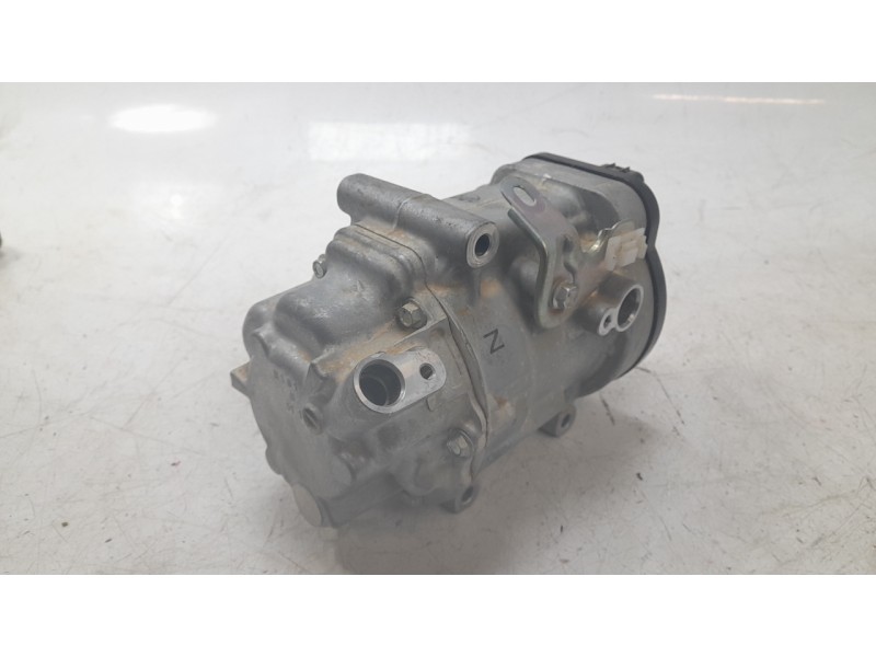 Recambio de compresor aire acondicionado para toyota c-hr hybrid active referencia OEM IAM 0424002750  