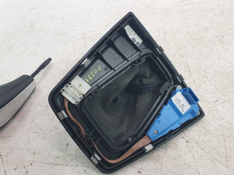 Recambio de pomo palanca cambio para bmw z4 roadster (e89) sdrive 23 i referencia OEM IAM 6932887  