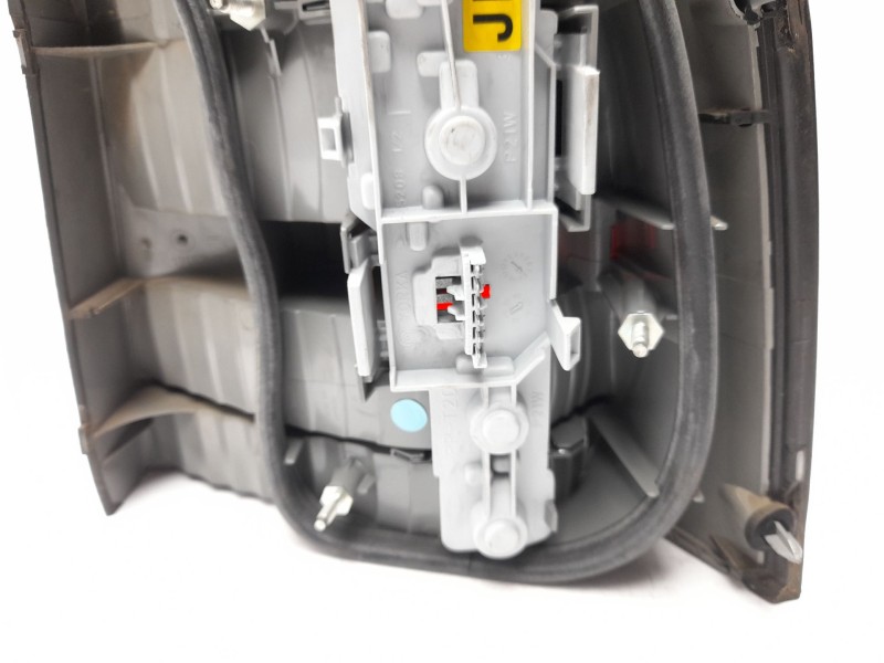 Recambio de piloto trasero izquierdo para opel vectra c (z02) 2.2 dti 16v (f69) referencia OEM IAM 122690  103F16261751/16532431