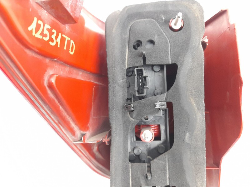 Recambio de piloto trasero derecho para peugeot 1007 (km_) 1.4 hdi referencia OEM IAM 6351V5  103F17250770/16547032/5390502/PG22