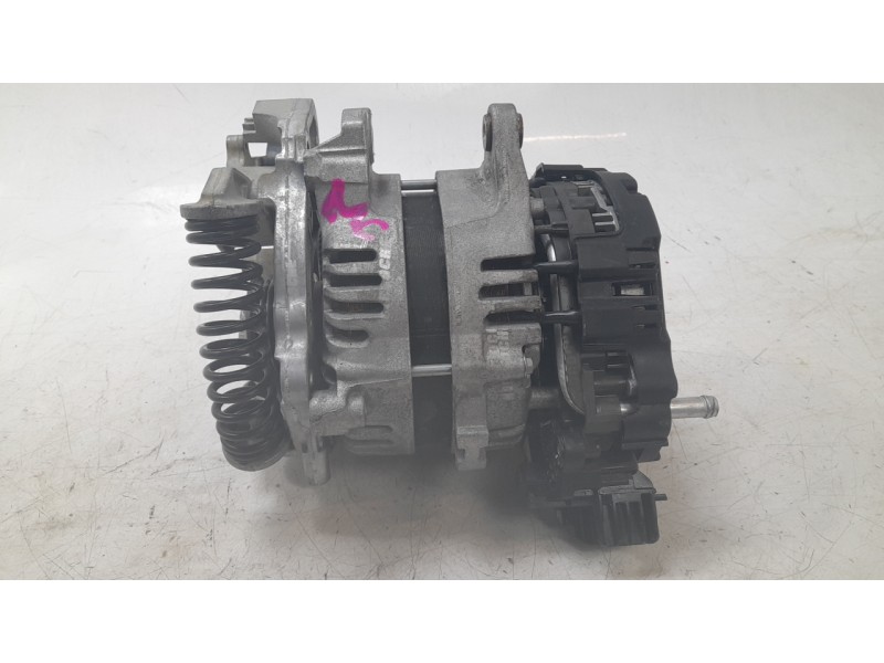 Recambio de alternador para dacia duster iii eco-g 100 essential referencia OEM IAM 231B86201R  