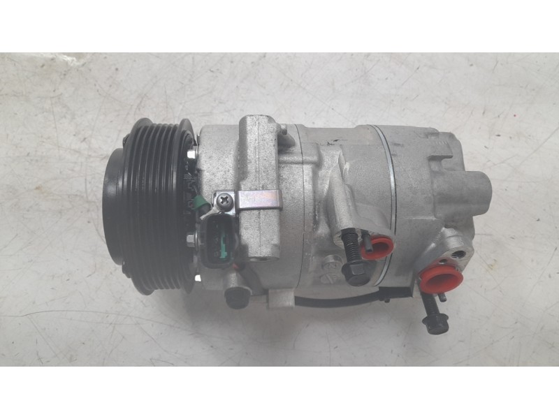 Recambio de compresor aire acondicionado para hyundai bayon 1.2 mpi 79 cv maxx (2024) referencia OEM IAM 97701Q0000  