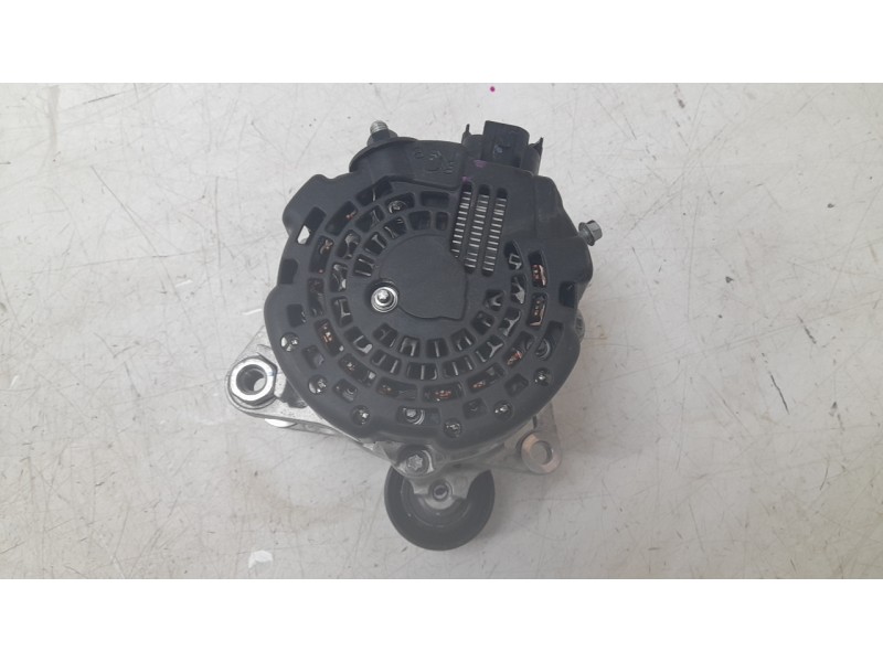 Recambio de alternador para hyundai bayon 1.2 mpi 79 cv maxx (2024) referencia OEM IAM 3730007500  