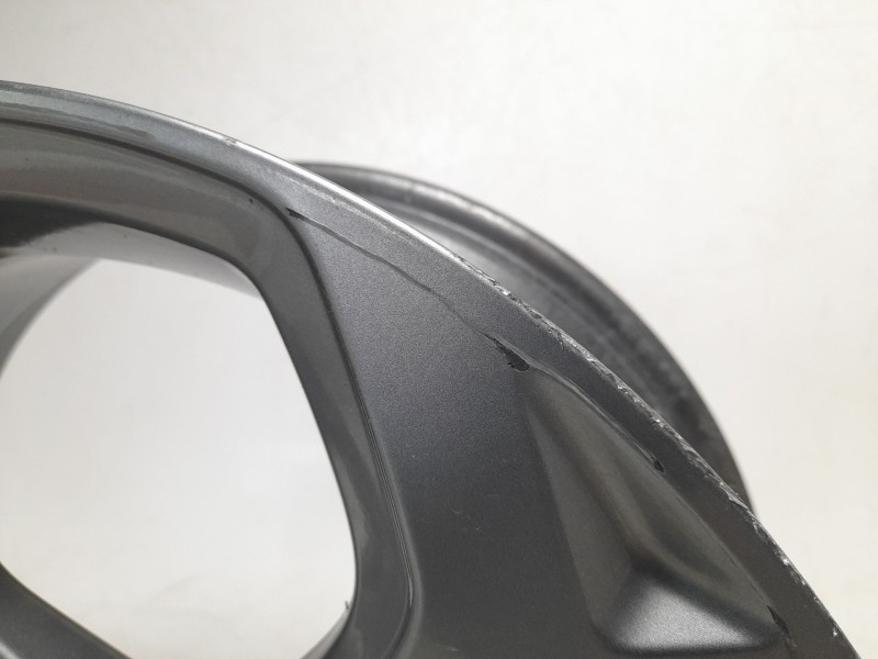 Recambio de llanta para ford kuga iii referencia OEM IAM 2718981  