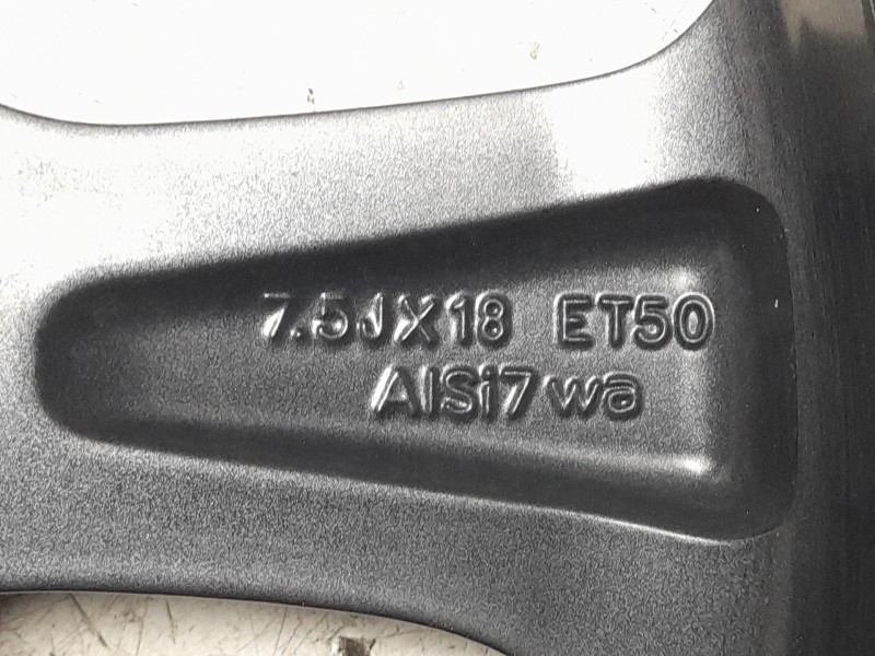 Recambio de llanta para ford kuga iii referencia OEM IAM 2718981  