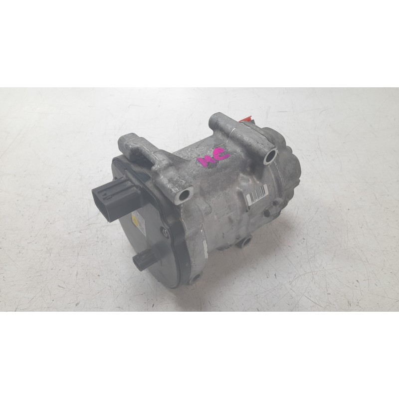 Recambio de alternador para toyota corolla station wagon (_e21_) 2.0 hybrid (mzeh12) referencia OEM IAM 0424001190  