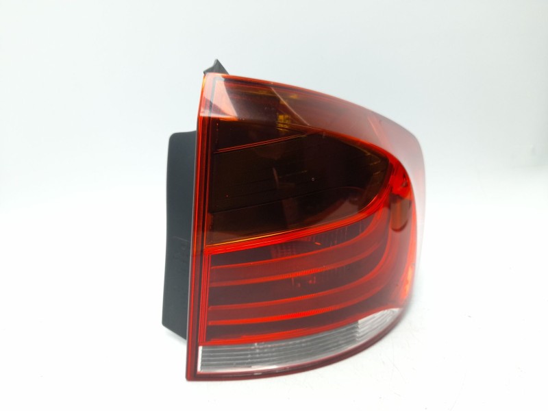 Recambio de piloto trasero derecho para bmw x1 (e84) sdrive 18 d referencia OEM IAM 63212990110  103F06241772/16204712/2140504