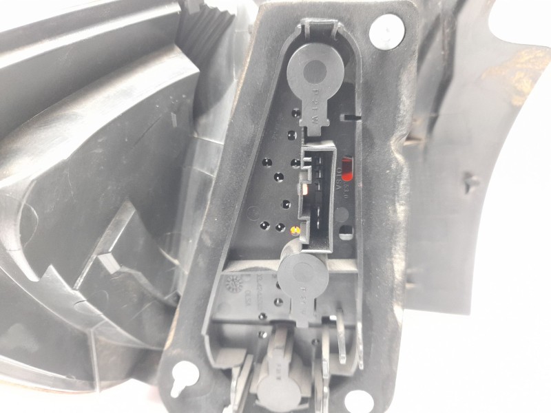 Recambio de piloto trasero derecho para bmw x1 (e84) sdrive 18 d referencia OEM IAM 63212990110  103F06241772/16204712/2140504