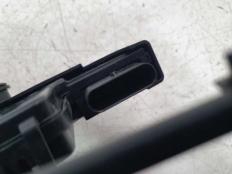 Recambio de cerradura puerta trasera izquierda para peugeot 408 ii (fp_, f3_, fm_) puretech 130 referencia OEM IAM 9835418580  