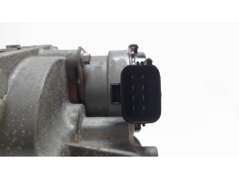 Recambio de diferencial trasero para ford kuga titanium referencia OEM IAM K2GW400CBE  