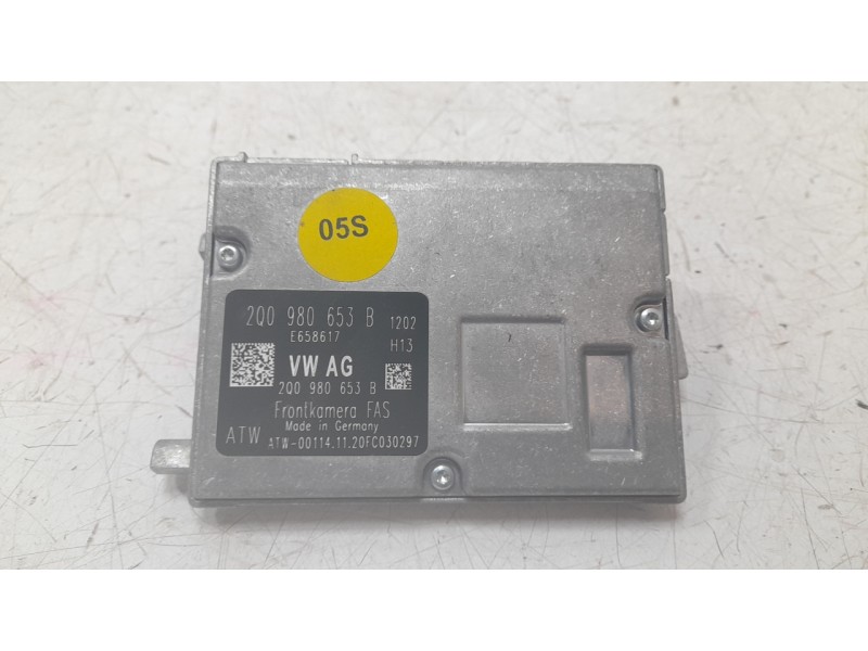 Recambio de camara vision frontal para volkswagen passat variant (cb5) r-line referencia OEM IAM 2Q0980653B  