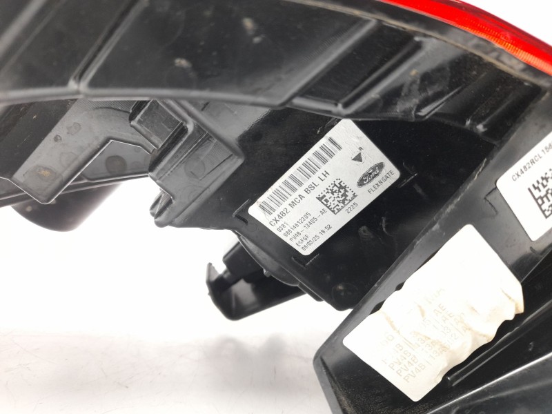 Recambio de piloto trasero izquierdo para ford kuga iii referencia OEM IAM PV4B13405AE  