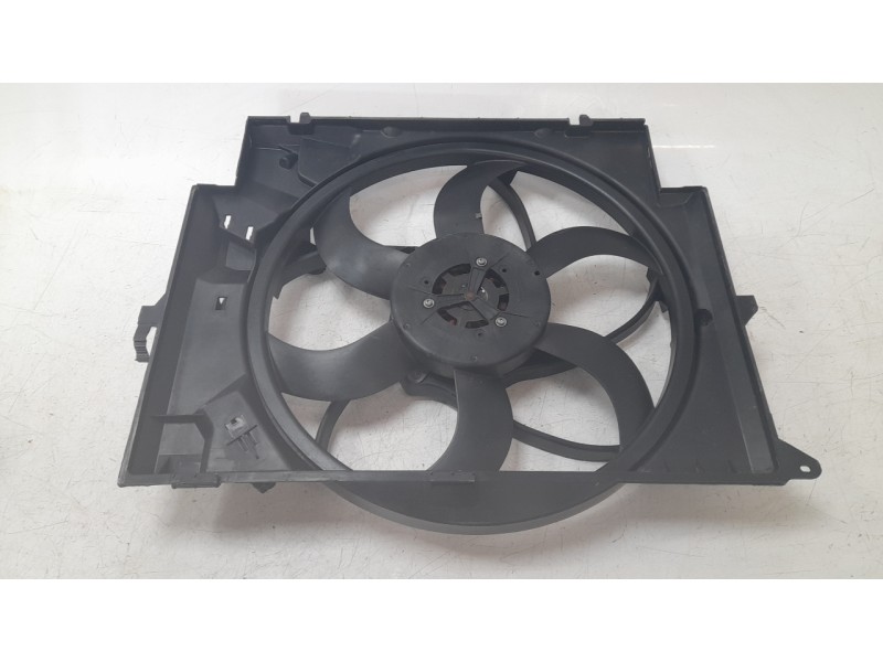 Recambio de electroventilador para bmw x1 (e84) sdrive 18 d referencia OEM IAM 67327588974  