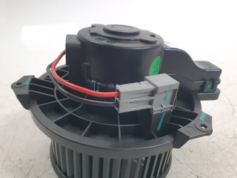 Recambio de ventilador calefaccion para mg zs 1.5 hybrid+ referencia OEM IAM 11792641  