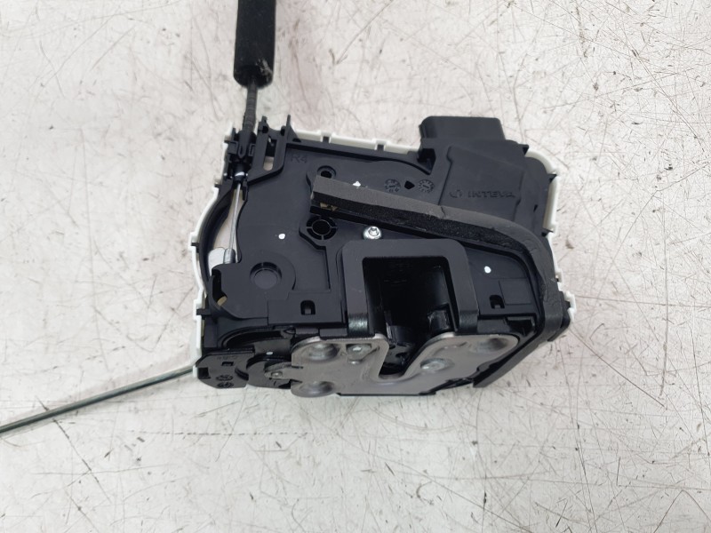 Recambio de cerradura puerta delantera derecha para mg zs 1.5 hybrid+ referencia OEM IAM 11884199  