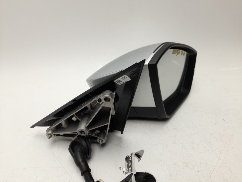 Recambio de retrovisor derecho para skoda octavia iv (nx3, nn3, pv3) 2.0 tdi referencia OEM IAM 5E3857538A7W  8170484