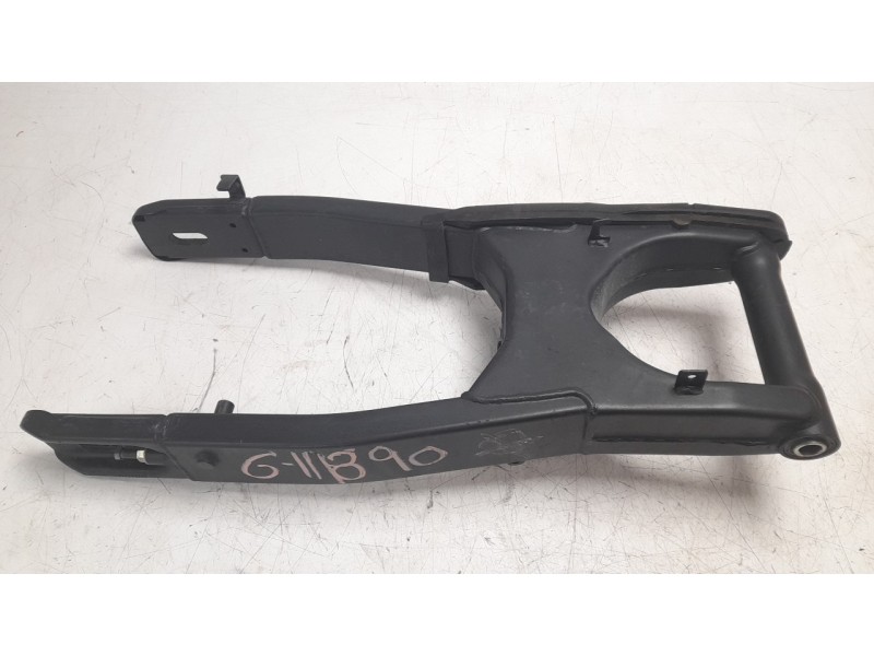 Recambio de basculante para honda cb 500 xa referencia OEM IAM 52200MGZJ00  