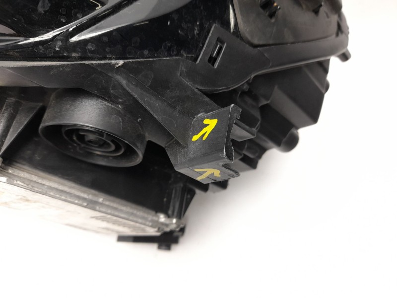 Recambio de faro izquierdo para volkswagen t-roc (a11, d11) 1.0 tsi referencia OEM IAM 2GA941773  2481019