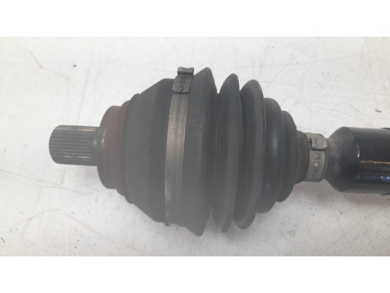 Recambio de transmision delantera derecha para volkswagen passat variant (cb5) r-line referencia OEM IAM 3Q0407272CE  V1375