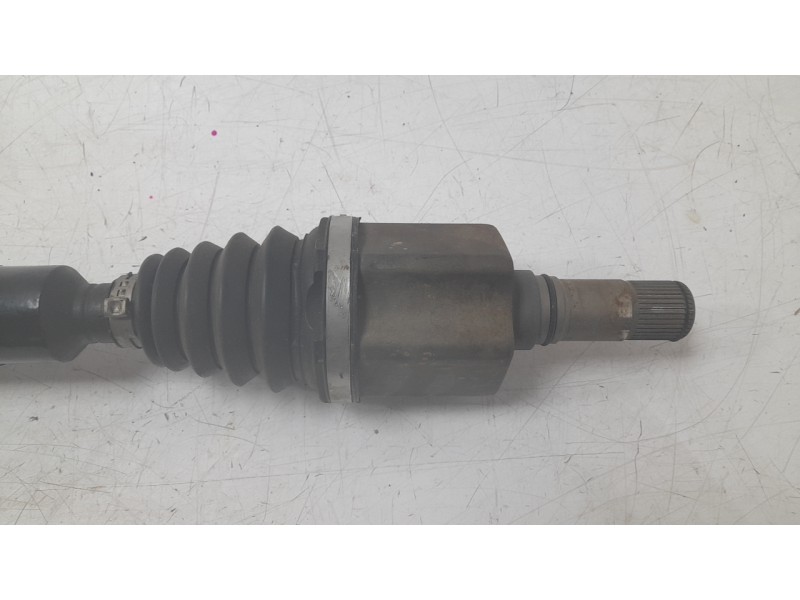 Recambio de transmision delantera derecha para volkswagen passat variant (cb5) r-line referencia OEM IAM 3Q0407272CE  V1375