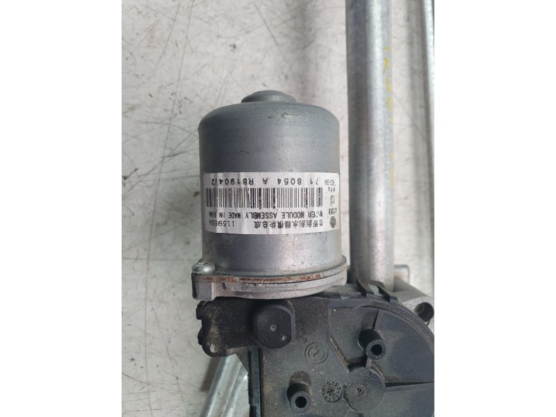 Recambio de motor limpia delantero para mg zs 1.5 hybrid+ referencia OEM IAM 11598054  