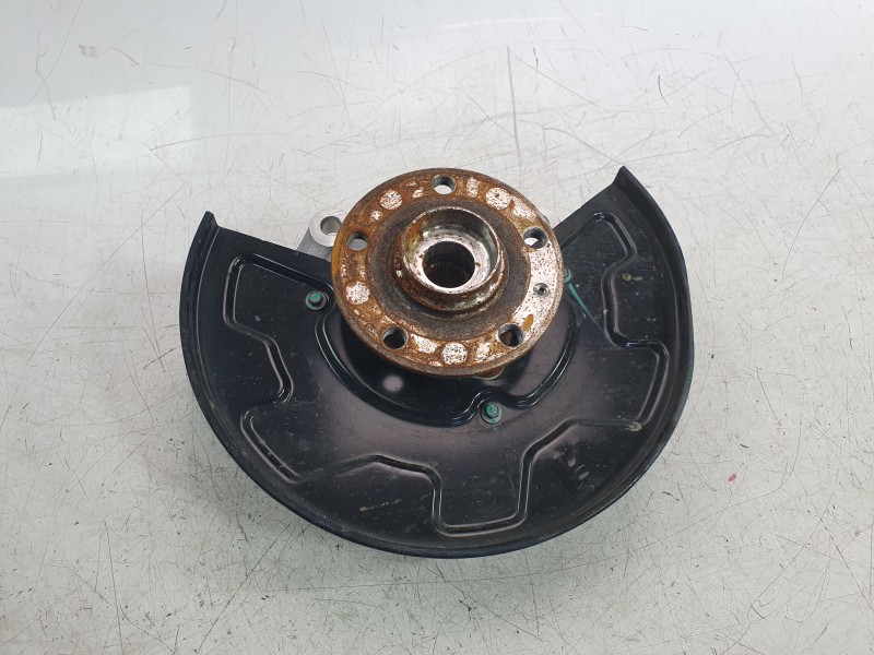 Recambio de mangueta delantera derecha para mg zs 1.5 hybrid+ referencia OEM IAM 11162895  