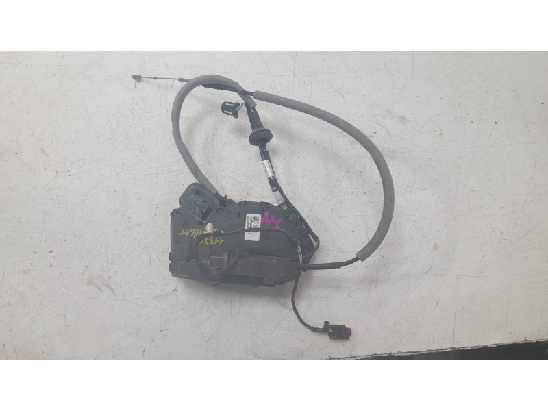 Recambio de cerradura puerta delantera derecha para volkswagen passat variant (cb5) r-line referencia OEM IAM 5NB837016E  